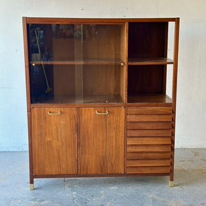 Mid Century Modern American of Martinsville Dania Display Cabinet China Hutch image 4