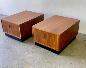 Atrib Adrian Pearsall Mid Century Walnut Side Cubed/ Rectangular Tables Cabinets