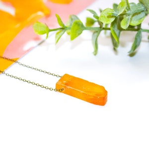 Natural Carnelian Crystal Necklace, Orange Carnelian Necklace, Sacral Chakra Necklace, Healing Necklace, Carnelian Pendant, Dainty Necklace