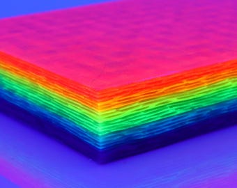 1/2" Rainbow GlowWaves Plate by CarbonWaves