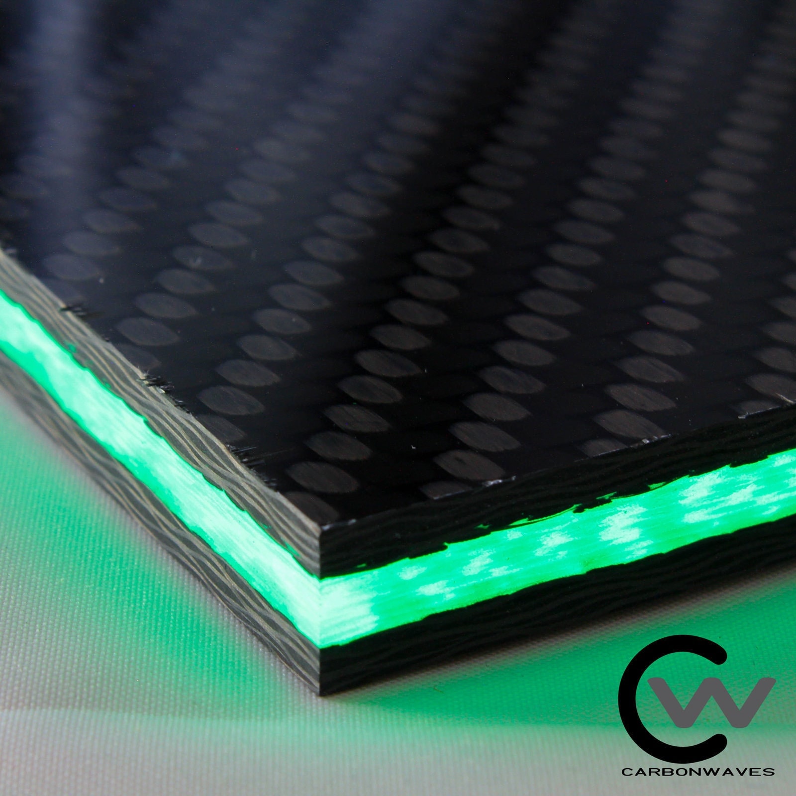 3/8" ultragroene GlowWaves-koolstofvezelplaat CarbonWaves Glow In The Dark GITD
