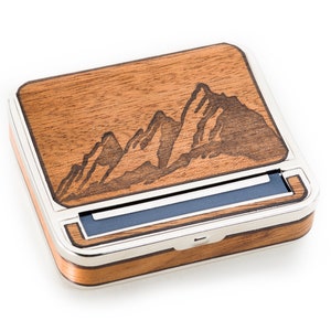 Portasigarette automatico: catena montuosa, vero legno, all'aperto, escursionismo, scatola a rulli, arrotolamento, fatto a mano, portasigarette, scatola di scorta