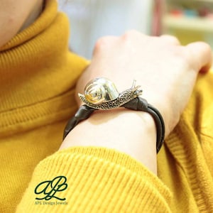 Realistic Snail Jewelry, Handcrafted Silver Snail Bracelet, Cute Sterling Silver Bracelet, Nature Lover Gift Goblincore Jewelry, Animal