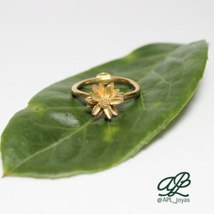 Water Lily Ring for Women Engagement, July Flower Ring Gold Plated, 30th Birthday Gift for Her, Botanical Jewelry for Mother, Stacking Rings