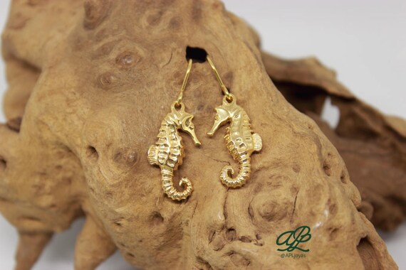 18kt Gold Plated Sea Horse Dangle Earrings: Nautical Jewelry