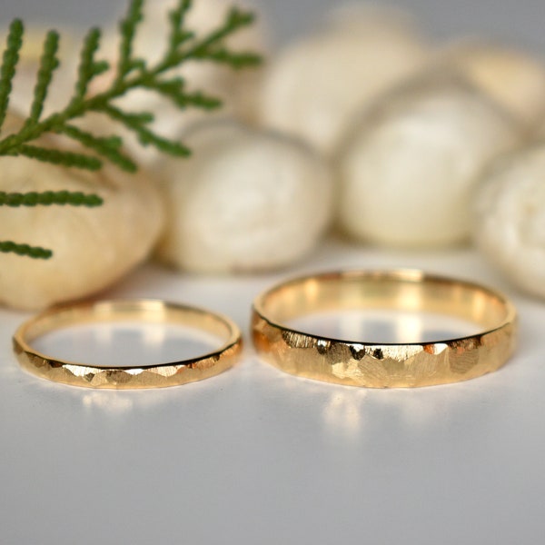 14k Solid Gold Matching Couples Rings, His Hers Brushed Finish Wedding Band Rings, Gender Neutral Couple Ring Set, Narrow Wide Ring Set