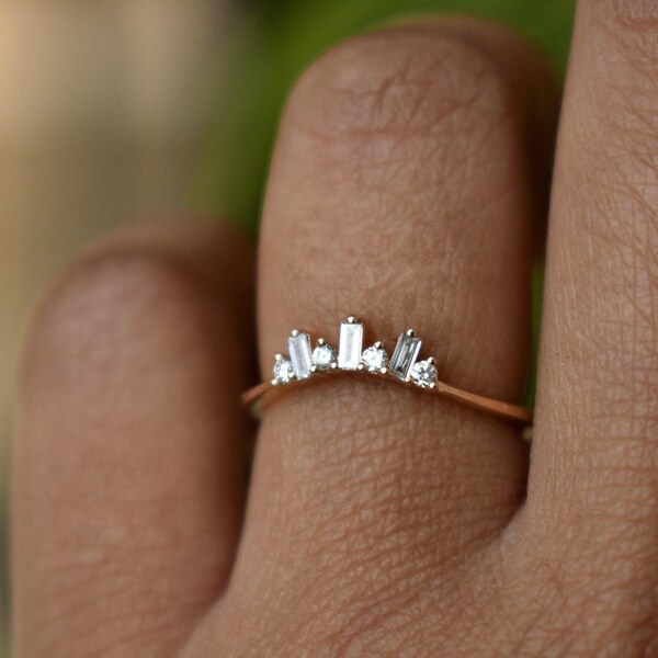 Baguette & Round Natural Diamond Curved Wedding Ring, 14k 18k Solid Gold Stackable Bridal Band, Promise Engagement Ring, Mother's Day Gift