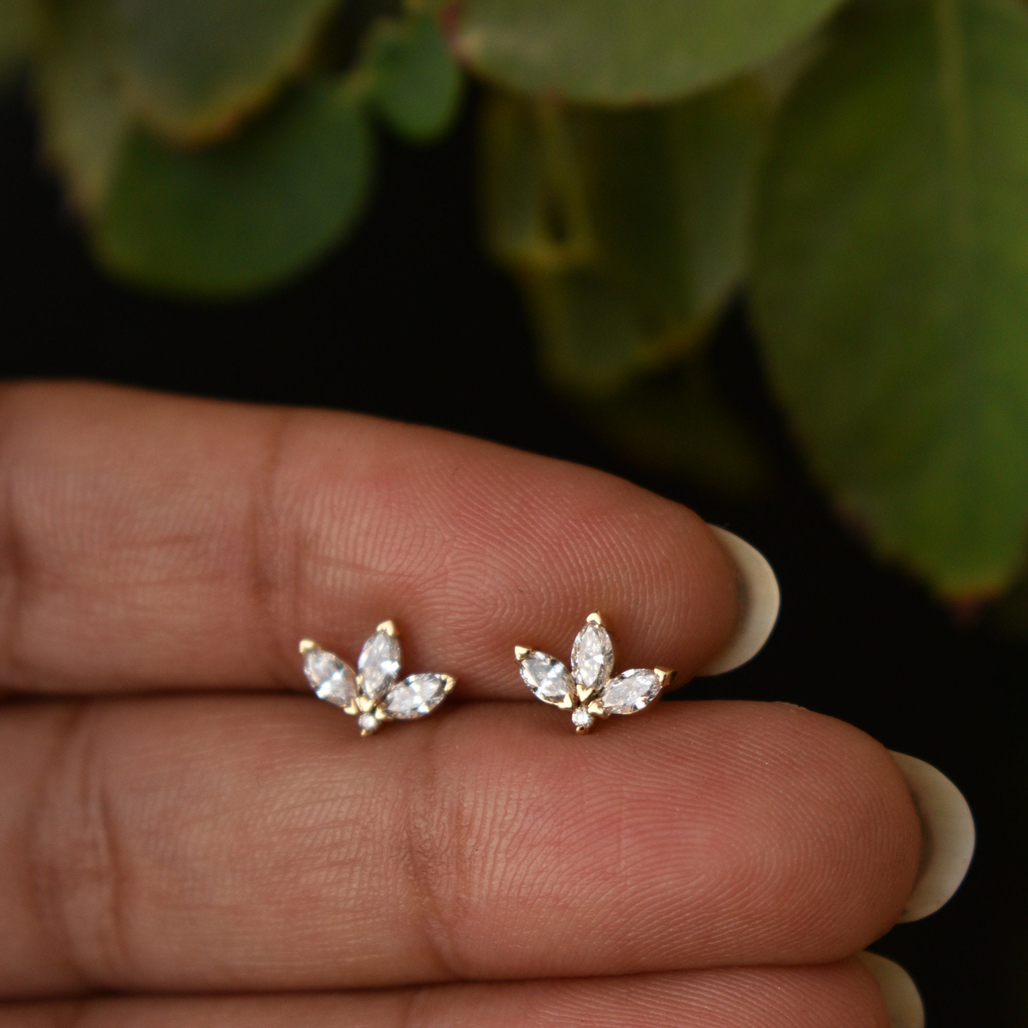 Natural Diamond Lotus, 14k 18k Solid Gold Stud, Tragus Lobe