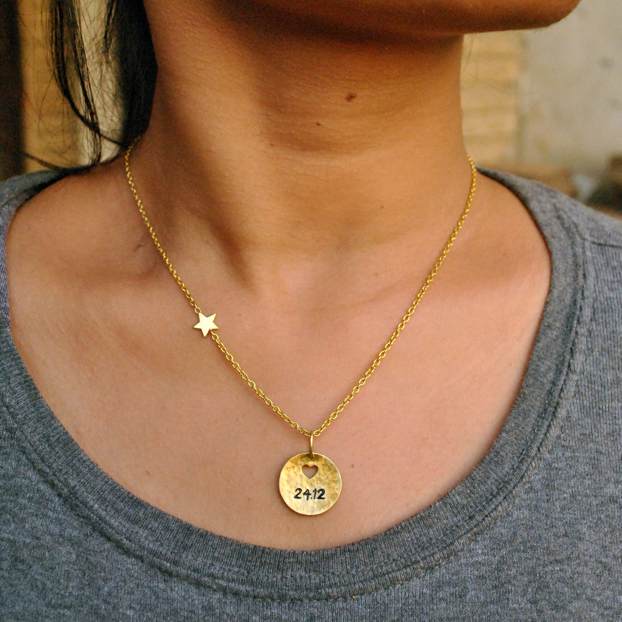 14 K Yellow Gold Personalized Date Necklace in 14K Gold Heart - Etsy UK