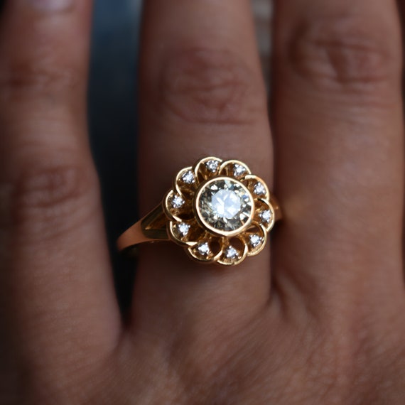 Oval Cut Halo Morganite Ring - Holly – Sunday Island Jewelry