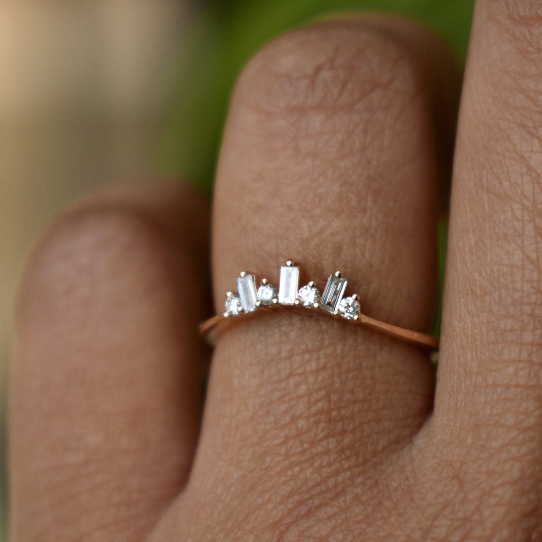 Baguette Round Diamond Curved Wedding Ring 14k Solid Gold