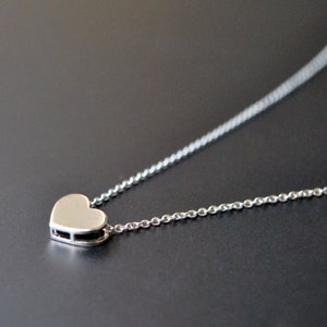 14K Solid Gold Tiny Herz Anhänger Halskette, jeden Tag kleiner Anhänger, Einfaches, Minimal Layering Valentinstag Geschenk Bild 8