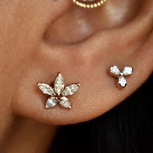 イングリッシュ アイビー ダイヤモンド スタッド、14k 18k ソリッド ゴールド ロータス フラワー、ノーズローブ ピアス ピン、マーキス ダイヤモンド 16g スレッド フラットバック エブリデイ イヤリング