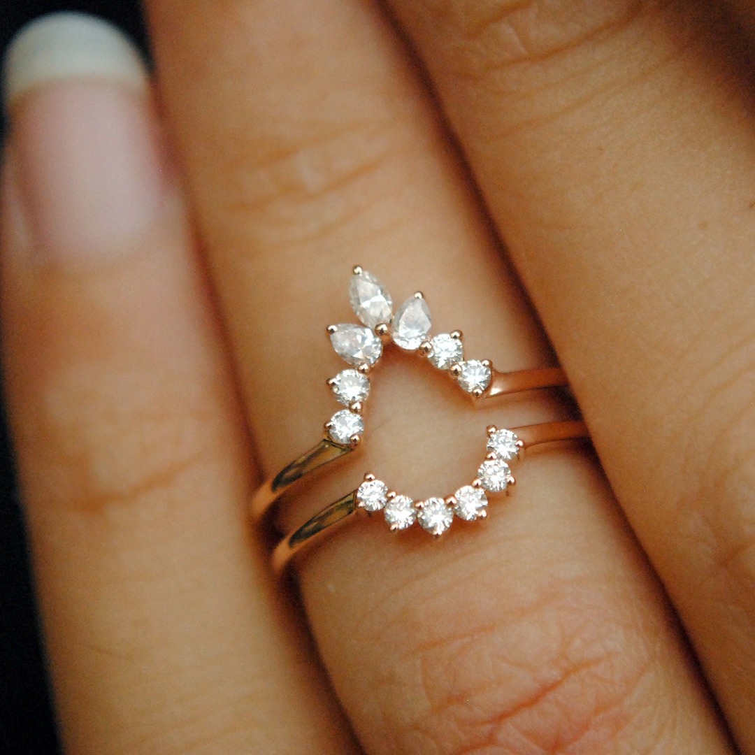 14K Gold Vintage-Inspired Diamond Wedding Ring Guard | Dallas