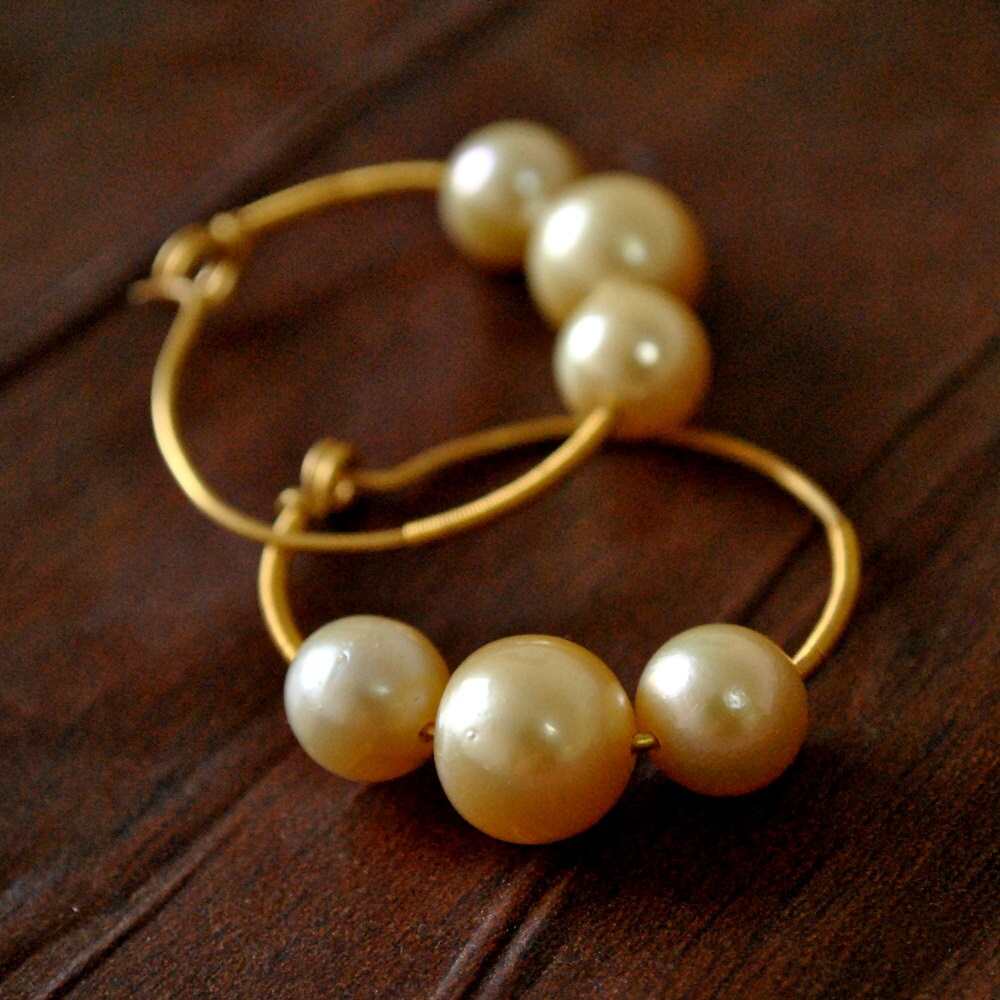 Pearl and gold hoops Clearance