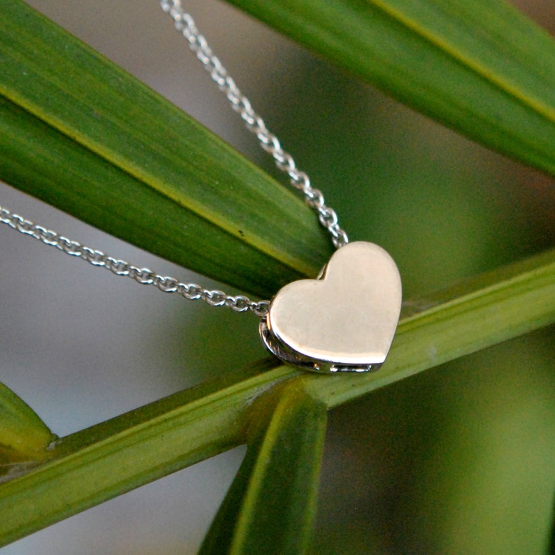 14K Solid Gold Tiny Herz Anhänger Halskette, jeden Tag kleiner Anhänger, Einfaches, Minimal Layering Valentinstag Geschenk Bild 5
