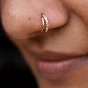 Anello a cerchio con due linee, delicato anello al naso con diamanti e linee in oro, piercing in oro massiccio 14k 18k, piercing al lobo dell'elica della cartilagine, 14g 16g 18g