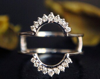 Diamond Oval Ring Guard, Classic Halo Ring Enhancer, 14K 18k Gold Diamond Anniversary Ring Wrap For Oval Stone Ring, Stack Wedding Rings
