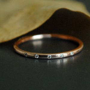 1 mm Flush Set 5 Diamond Ring, 14K 18K Solid Gold Thin Wedding Band, Minimal Simple Stacking Ring