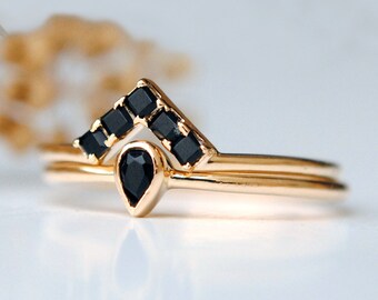 Black Spinel Wedding Ring Set, Pear Ring with Princess Cut Chevron V Wedding Band Ring Set in 14K Solid Gold