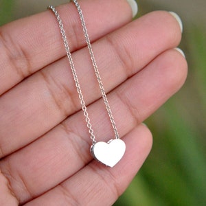 14K Solid Gold Tiny Herz Anhänger Halskette, jeden Tag kleiner Anhänger, Einfaches, Minimal Layering Valentinstag Geschenk Bild 4