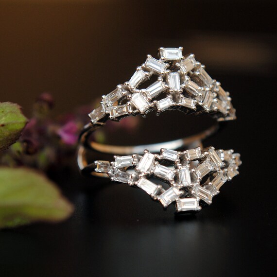 Ring guard for emerald cut deals diamond