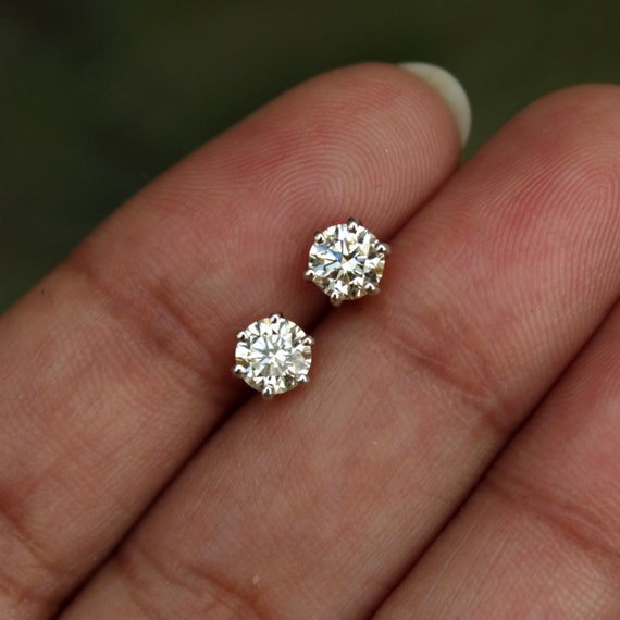 Stud Natural Diamond EarringsCatch-Silicon