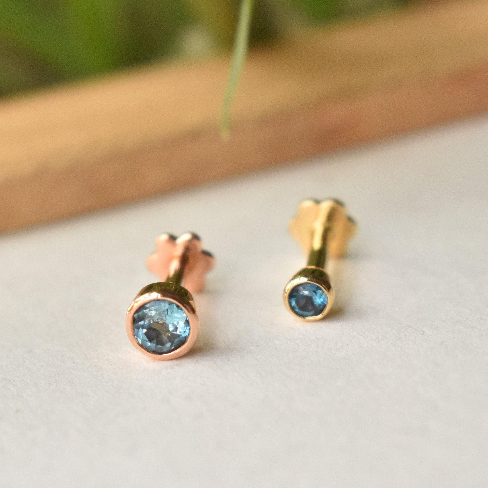 2mm 3mm ロンドンブルートパーズスタッド、14K 18K ソリッドゴールド 