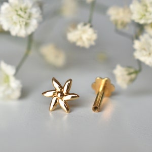 14k 18K Solid Gold Blume Ohrstecker für Nase Ohr Tragus Lobe Conch Knorpel Helix Wohnung Tiny Piercing, Gewinde Cabochon Pin 16g