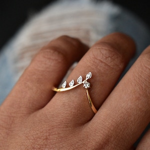 Natural Diamond Chevron Leaf Ring, Bridal 14K 18k Solid Gold Wedding Band, Deep V Stacking Milestone Band, Push Present for New Mom