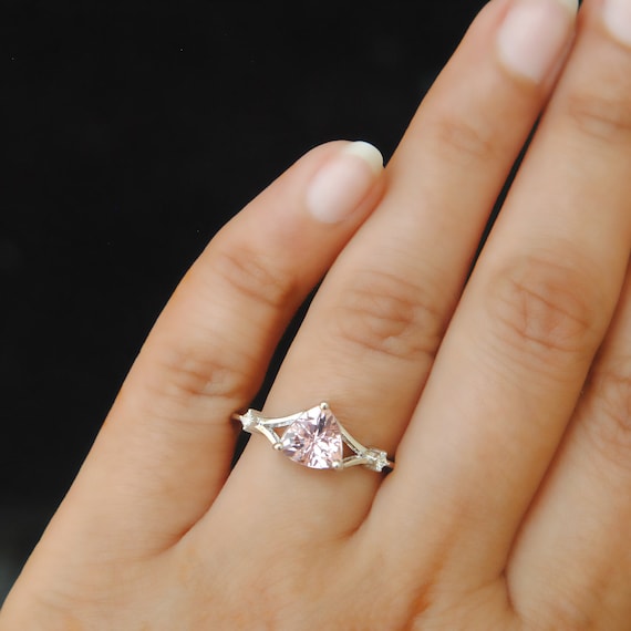 Trillion Cut Pink Morganite Diamond Engagement Ring 14K 18K Solid Gold Three Stone Trilliant Ring Alternative Bridal Proposal Ring