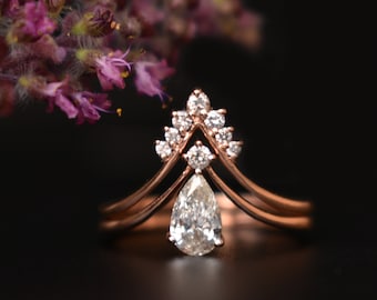 0.30 Carat Pear Diamond Engagement with Chevron Wedding Band Set in 14K Solid Gold