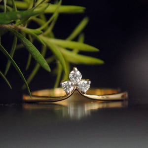 Three Diamond Crown V Ring, 14k 18k SOLID Gold Chevron Stacker Wedding Ring, Minimal Diamond Wedding Band, Promise Ring