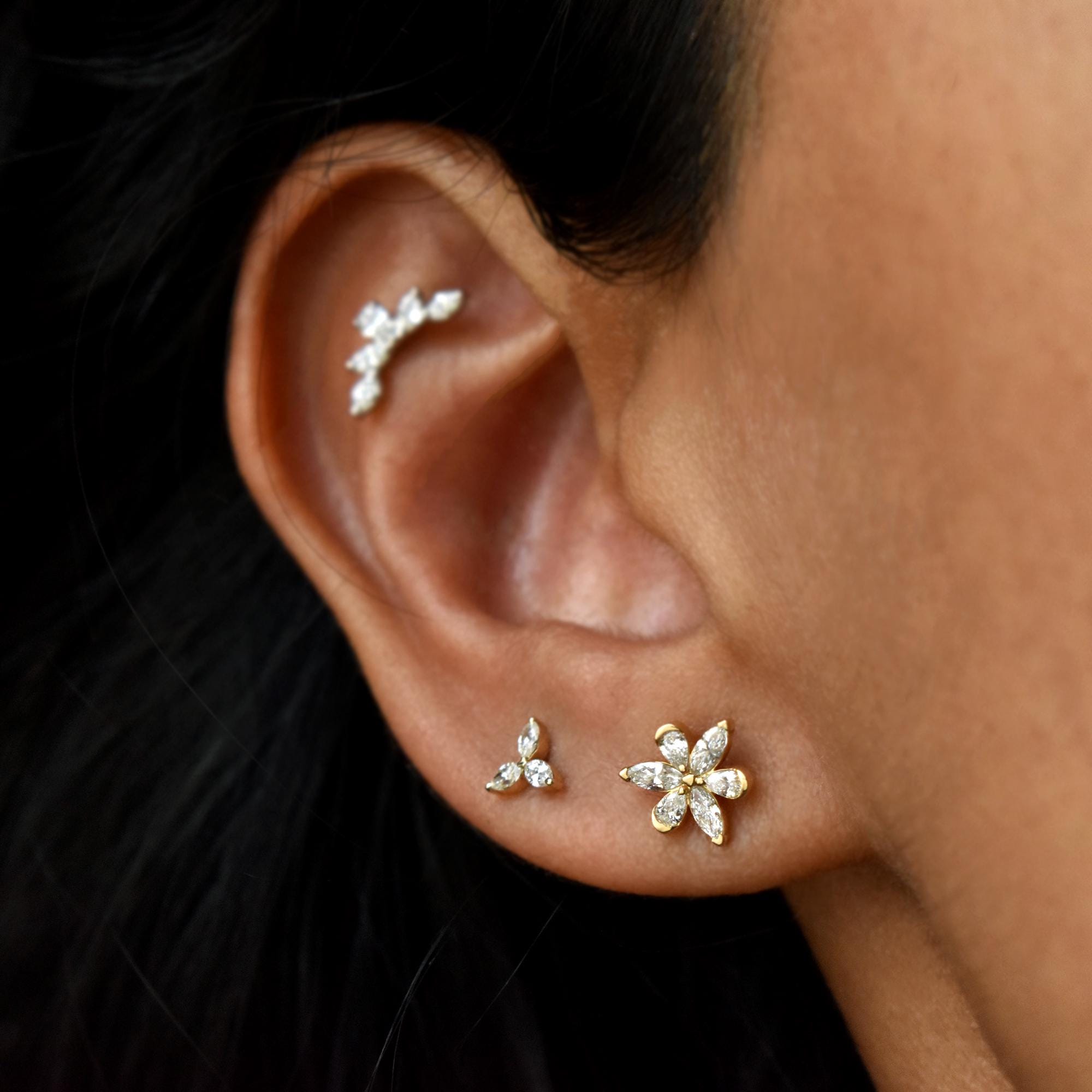 ピアス LESS IS MORE Single sale 14K gold Lily earrings Natural Diamond Lily Earring, 14k 18k Solid Gold Flower