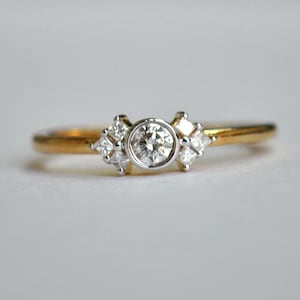 0.15ct Round Diamond Engagement Ring, Princess Diamond Cluster Ring, 14K Solid Gold Solitiare Diamond Proposal Promise Ring