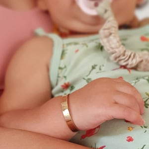 Personalized Baby Cuff Bracelet Toddler Bangles Custom Engraved open bangle bracelet for Kids, Girls, infants Jewlery Gold Filled