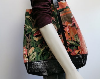 Handtas schouderband, type tas, groot voorvak met rits, gerecycled vintage canvas. Flamingo 's. Upcycling. Gerecycleerd. Duurzaam