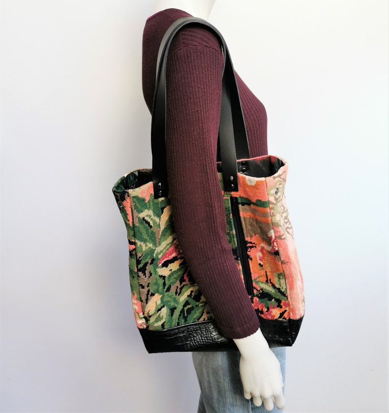 Handbag shoulder strap, type bag, large front pocket with zip, recycled vintage canvas. Flamingos. Upcycling. Recycled. Sustainable image 9