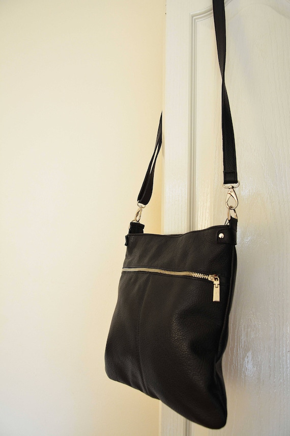 women's small messenger bag