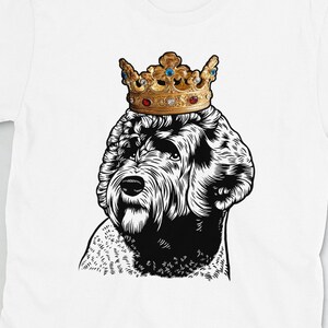 Portuguese Water Dog Shirt: Portuguese Water Dog Wearing Crown Short-Sleeve Unisex T-Shirt