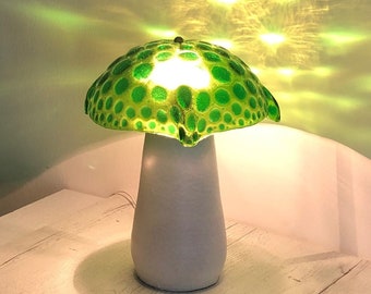 Mushroom lamp in Murano glass and ceramic, Table lamp, Green fused glass with emerald dots, Unique piece handmade in Italy