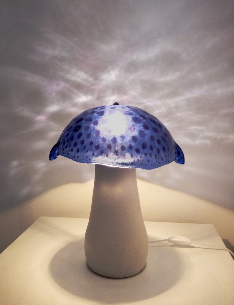 Pilzlampe aus Muranoglas und Keramik, Tischlampe, Abat-Jour, hellblaues und violettes geschmolzenes Glas, einzigartiges Stück, handgefertigt in Italien Bild 4