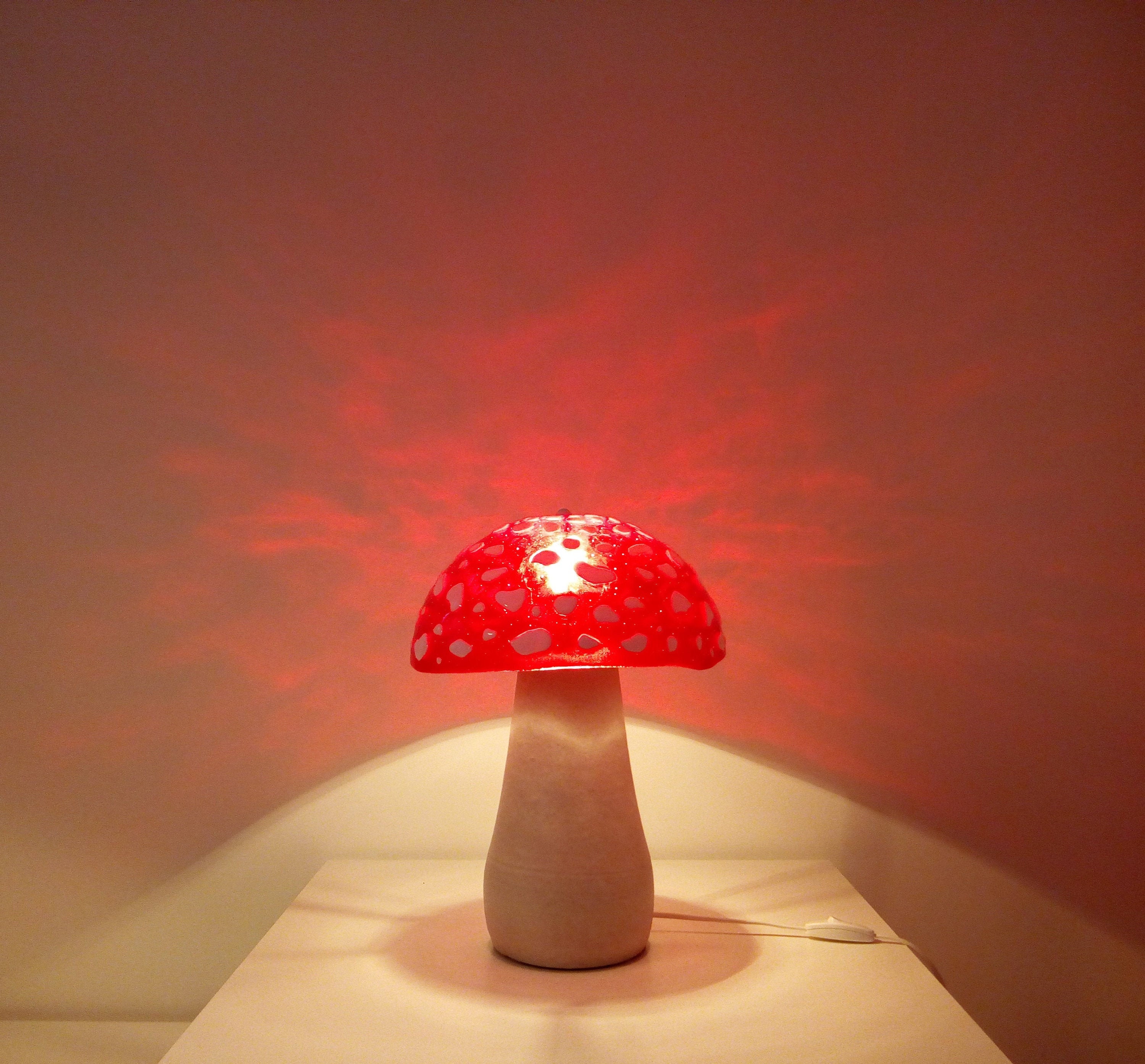 Mushroom on sale lamp red