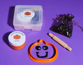 Build a Pumpkin Play Dough Kit: Halloween Sensory Activity