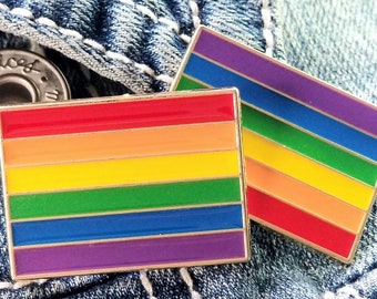 Pride Rainbow Flag Jewelry, Gay Pride Lapel Pin, LGBTQIA+ Pin, Rainbow Heart Lesbian Love Pin, Gay Community Support Jewelry, Pride Flag Pin