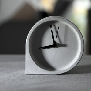 Pinkiemold concrete desk clock molds cement mold DIY Office decoration silicone  mold for concrete craft