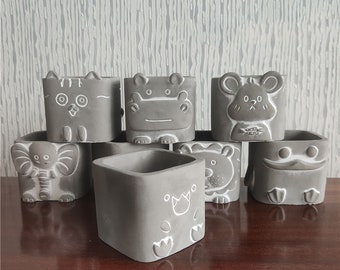 Animal Print Silicone Planter Mold: DIY Concrete Flower Pot (8x7cm)