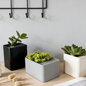 Geometric Succulent Planter Pot Silicone Mold: Concrete Vase