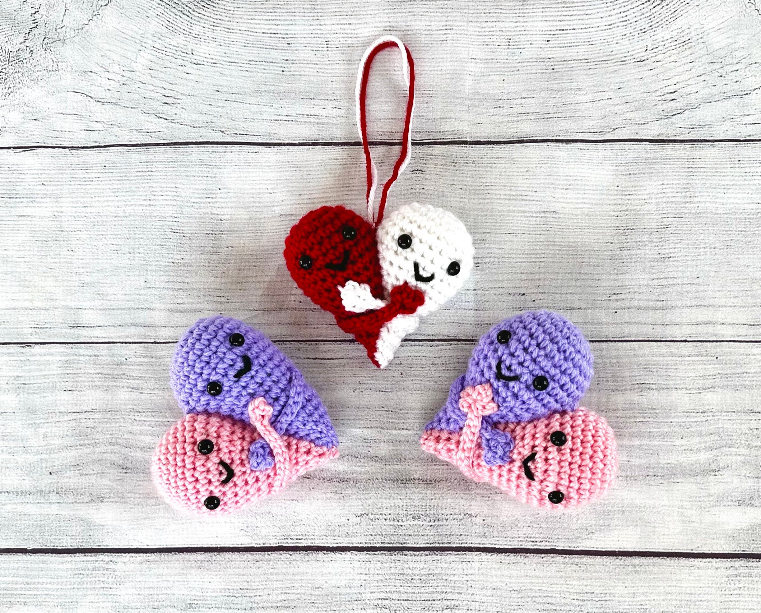 Crochet Hugging Heart Couple, Handmade Valentine's Day Gift - Etsy