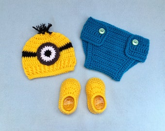 Crochet Minion pink/blue photo prop, Baby shower gift, Cute minion outfit (hat, diaper cover/pants, booties). Custom sizes& colors available